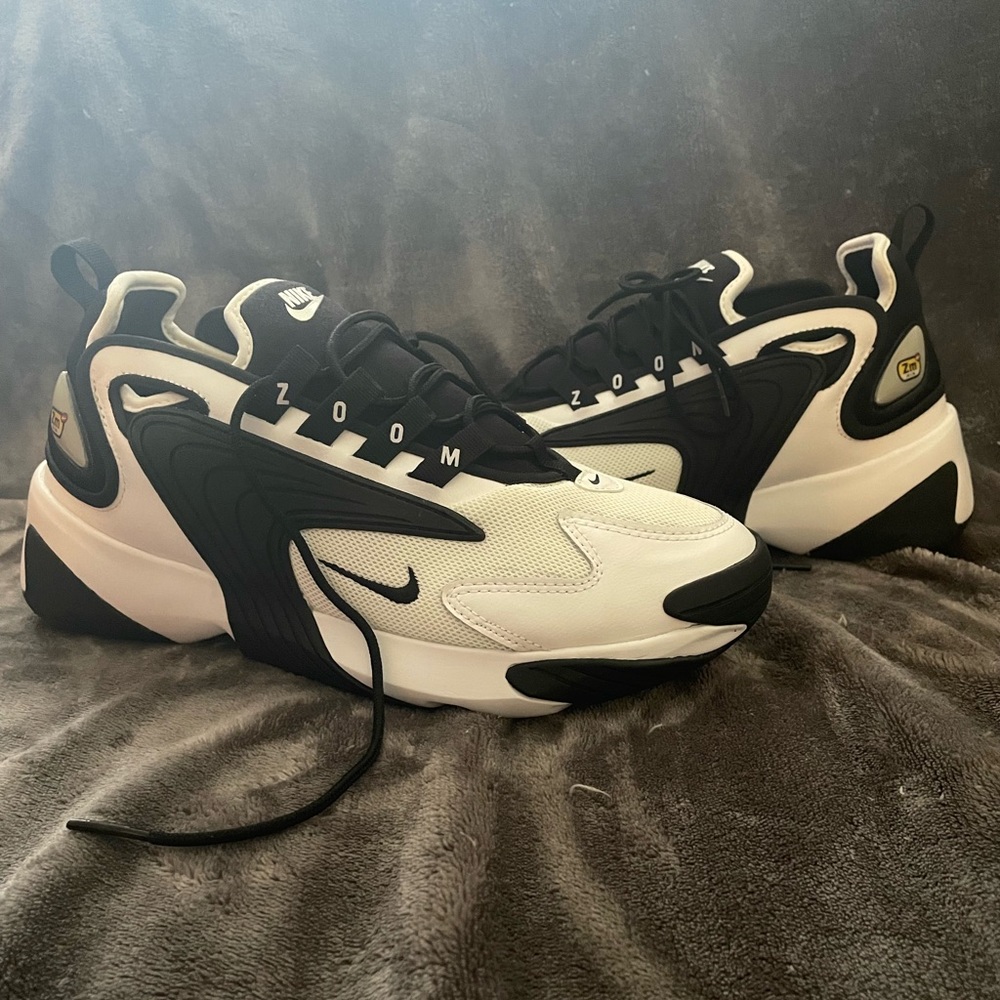 Womens Nike Zoom 2k Size 9